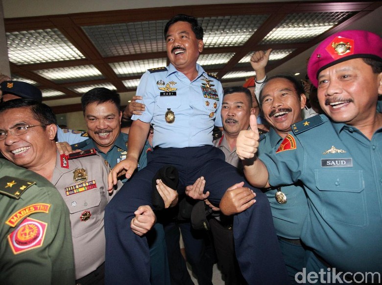 NasDem: Panglima TNI Harus Netral dan Tak Ada Kubu-kubuan NasDem: Panglima TNI Harus Netral dan Tak Ada Kubu-kubuan