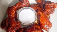 Hidangan ini bisa dinikmati sebagai lauk maupun  camilan. Ya, ini adalah chicken wing yang dibuat dengan sabun! Foto: Rochelle Javier