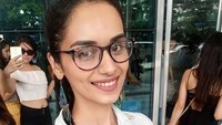 Saat ini ia masih menempuh pendidikan kedokteran di Sonipat, India. (Dok. Instagram/manushi_chhillar)