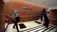 Inilah penataan hall baru Stasiun tebet telah rampung dikerjakan.
