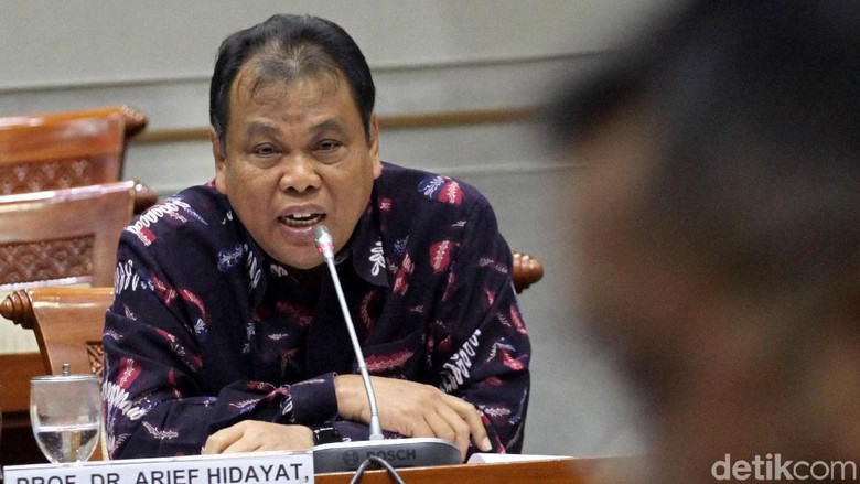 Ketua MK Disanksi Dewan Etik, Komisi III Kembali Tepis Ada Lobi-lobi Ketua MK Disanksi Dewan Etik, Komisi III Kembali Tepis Ada Lobi-lobi