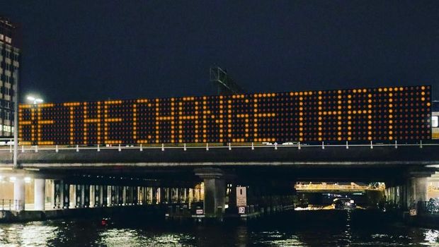 Karya Seni Bagus Pandega Hadir di Amsterdam Light Festival