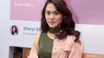 Sheryl Sheinafia yang Semakin Menawan