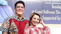 Ruth Sahanaya dan Jeffry Waworuntu saat ditemui di kawasan Senopati, Jakarta Selatan pada Selasa (5/12) malam. Pool/Ismail/detikFoto.