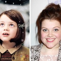 Georgie Henley merupakan seorang aktris yang berasal dari Inggris. Sempat berperan sebagai Lucy Pevensie dalam serial film The Chronicles of Narnia, ia terlihat imut saat itu dengan rambut pendek dan gigi kelincinya. Kini, rambut pirangnya tetap ada, meski panjangnya jauh berbeda. Aktris yang lahir 9 Juli 1995 (22 tahun) ini baru saja lulus dari Clare College, Cambridge pada 2016. Foto: Instagram, Getty Images.