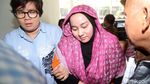 Foto: Tiba di Kejari Depok, Bos First Travel Girang Banget