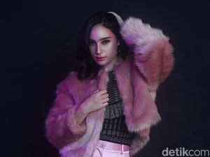 Segitu Tergila-gilanya Tatjana Saphira pada Aksesori Ini