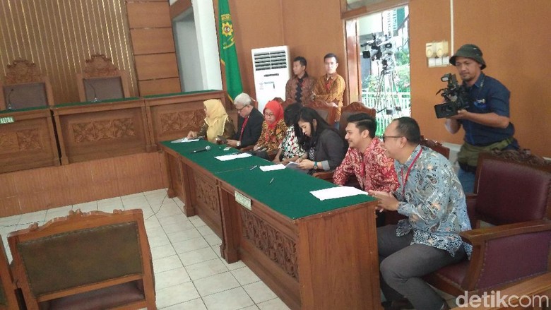 Jelang Praperadilan, Pengacara Novanto dan KPK Sudah Hadir Jelang Praperadilan, Pengacara Novanto dan KPK Sudah Hadir