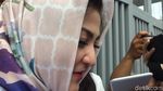 Momen Istri dan Anak Jenguk Setya Novanto di Rutan