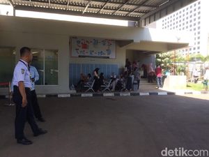Istri dan Anak Jenguk Setya Novanto di Rutan KPK