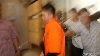 Kiki Hasibuan ikut dalam rombongan.