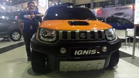 Manager Mega Putra Suzuki Mobil, Ricky Wijaya mengatakan Suzuki Ignis ini telah dimodifikasi sebelumnya. Foto: Ibnu Munsir