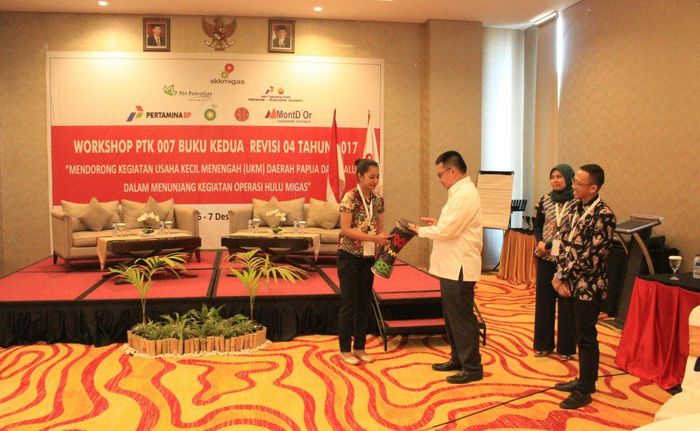 Workshop SKK Migas dan Kontraktor Kontrak Kerja Sama (KKKS) wilayah Papua Maluku (Foto: Dok. Petrogas) Workshop SKK Migas dan Kontraktor Kontrak Kerja Sama (KKKS) wilayah Papua Maluku (Foto: Dok. Petrogas)