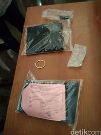 Barang bukti yang disita polisi
