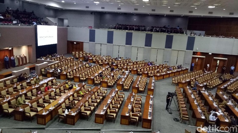 RUU MD3 Hidupkan Kembali Pasal Hak Imunitas Anggota Dewan via MKD RUU MD3 Hidupkan Kembali Pasal Hak Imunitas Anggota Dewan via MKD