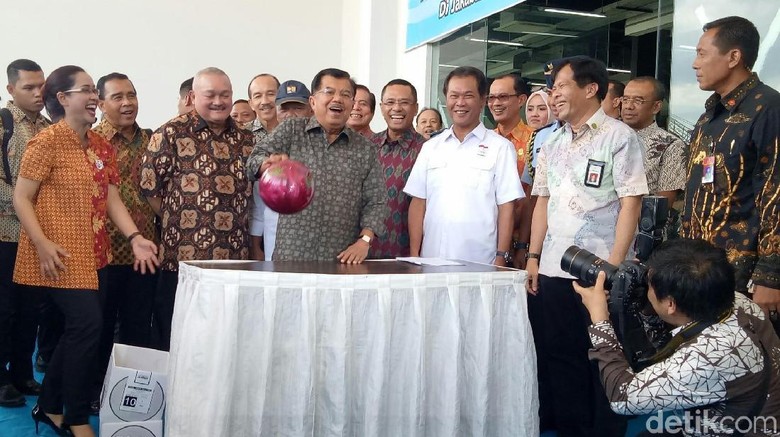 JK Pastikan Venue Asian Games di Palembang Selesai Akhir Tahun Ini JK Pastikan Venue Asian Games di Palembang Selesai Akhir Tahun Ini