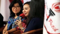 Hadir Ketua DPD Taruna Merah Putih Provinsi Kalimantan Barat yang juga Bupati Landak Kalbar Karolin Margret Natasa menjadi pembicara.