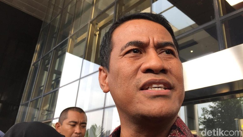 Mentan Minta Solusi KPK soal Petani Plasma Sawit Mentan Minta Solusi KPK soal Petani Plasma Sawit