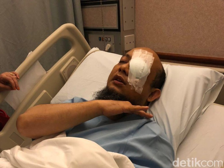 Novel Diizinkan Pulang dari RS, 4 Minggu Lagi Operasi Tahap Dua Novel Diizinkan Pulang dari RS, 4 Minggu Lagi Operasi Tahap Dua