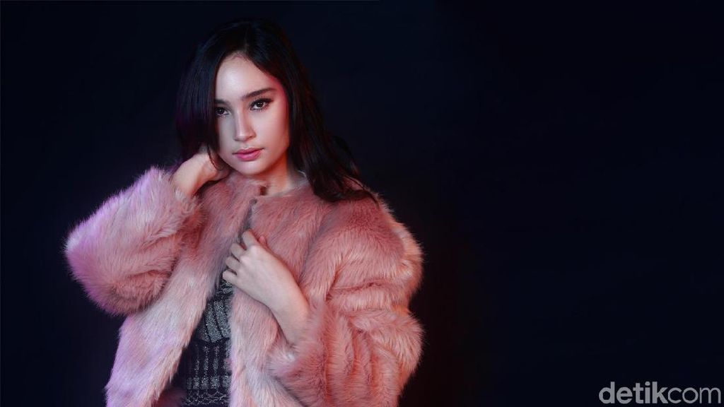 Yuk! Intip Video Quick Questions Bareng Tatjana Saphira