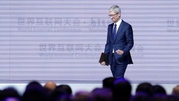 Dalam pidatonya, Cook mengungkap kalau pengembang aplikasi meraup pemasukan sebesar USD 16,9 miliar dari App Store di China, atau sekitar seperempat dari pemasukan secara global. Foto: Reuters