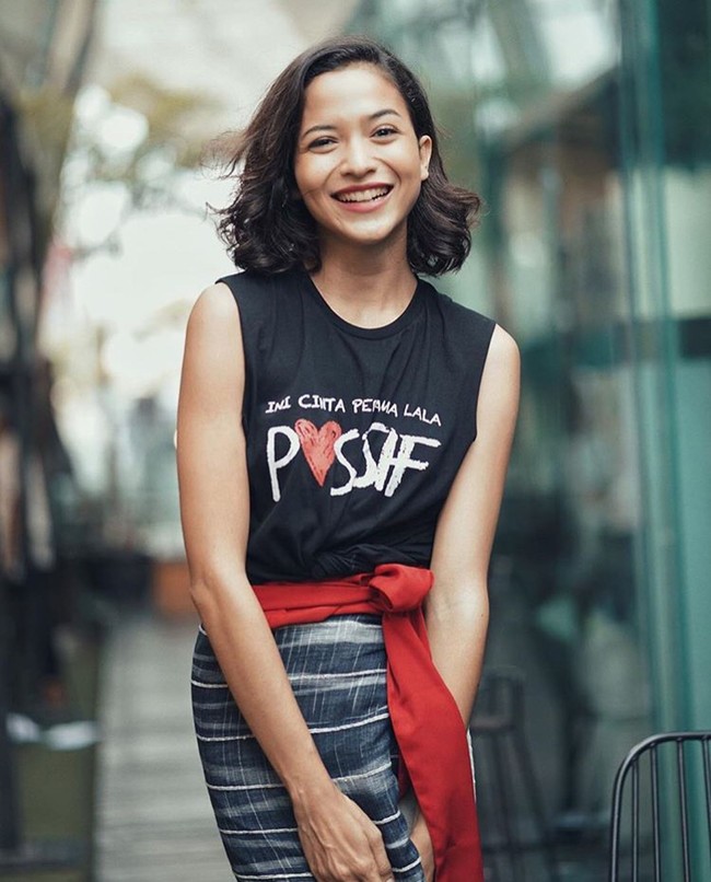 Totalitas Putri Marino dalam memerankan Lala di film ‘Posesifmampu membuatnya bersanding dengan artis sekelas Adinia Wirasti dan Dian Sastrowardoyo dalam FFI 2017. Foto: Dok. Instagram/putrimarino.