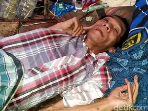 50 Tahun Derita Lumpuh, Kasnadi Hanya Berteman Gambar Foto Model