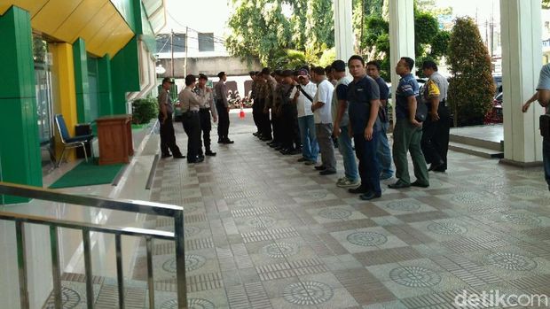 Pangamanan di PN Jaksel jelang sidang praperadilan Novanto