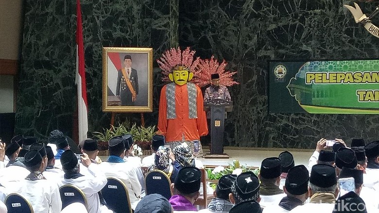 Lepas Rombongan Marbut Umrah, Anies Minta Doa untuk Jakarta Lepas Rombongan Marbut Umrah, Anies Minta Doa untuk Jakarta