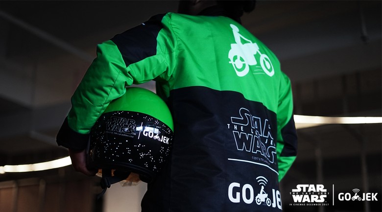 Driver GO-JEK Berubah Jadi Pilot Star Wars, Siapa Mau Coba? Driver GO-JEK Berubah Jadi Pilot Star Wars, Siapa Mau Coba?