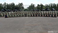 Jenderal TNI Gatot Nurmantyo yang memang berlatar belakang prajurit Kostrad mengungkapkan kecintaannya pada Kostrad. Dia mengaku sengaja memilih pertama kali berpamitan dengan Kostrad. Pool/Penkostrad.