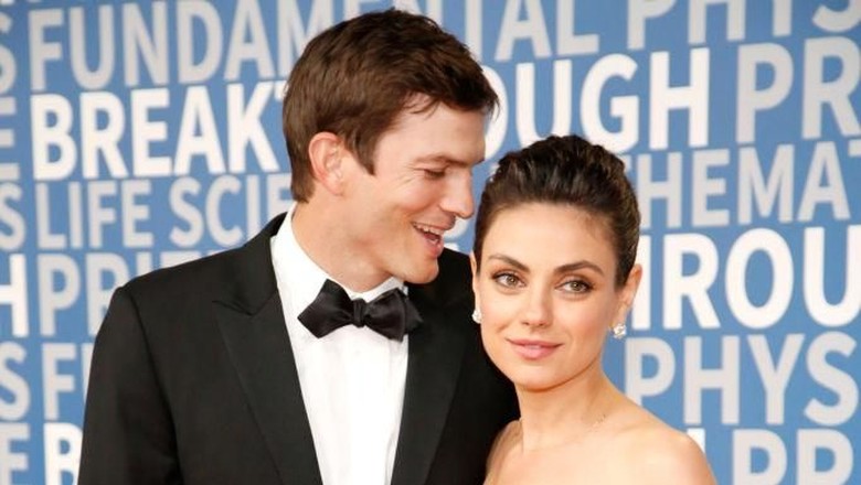 Cerita Ashton Kutcher dan Mila Kunis Soal Warisan untuk Anaknya/ Foto: Jesse Grant/Getty Images Cerita Ashton Kutcher dan Mila Kunis Soal Warisan untuk Anaknya/ Foto: Jesse Grant/Getty Images