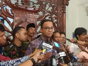 Anies Imbau Warga Antisipasi Hujan Lebat Guyur Jakarta