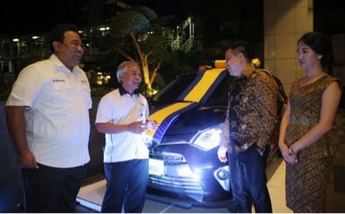 Tebar Hadiah di Lelang Mandiri Dagang Untung