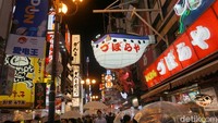 Osaka di Jepang ternyata masuk urutan kota terpadat di dunia yang ke-8. Tahun 2016, jumlah populasinya mencapai 20.337.000 (Wahyu/detikTravel)