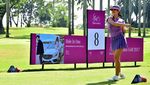 Farah Quinn Ikuti Turnamen Golf Mercy