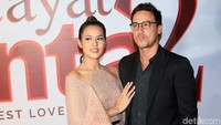 Hal tersebut pun berhasil membuat yang lain baper. Pool/Palevi S/detikFoto.