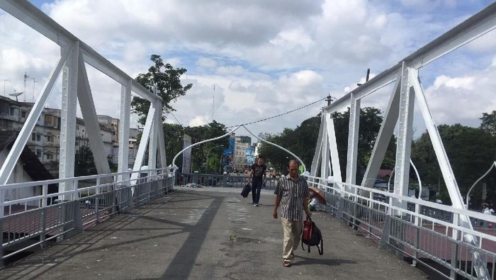 Jembatan Titi Gantung yang Memprihatinkan