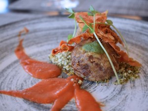 Ada Rendang Arancini dan Lobster Spring Roll Nikmat di Resto Ini