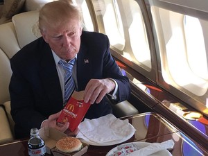 Donald Trump Pilih Makan di Gerai Fast Food​, Ternyata Karena Alasan Penting Ini