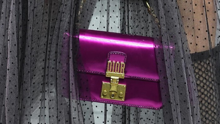 PARIS, FRANCE - OCTOBER 01:  A model, bag detail, walks the runway during the Valentino show as part of the Paris Fashion Week Womenswear Spring/Summer 2018 on October 1, 2017 in Paris, France.  (Photo by Pascal Le Segretain/Getty Images)