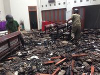 Rusak Terimbas Kebakaran Pasar, GKI Gembrong Mulai Dibersihkan