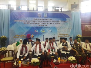 RT/RW Se-Jaktim Curhat soal Normalisasi Sungai hingga RSUD ke Anies
