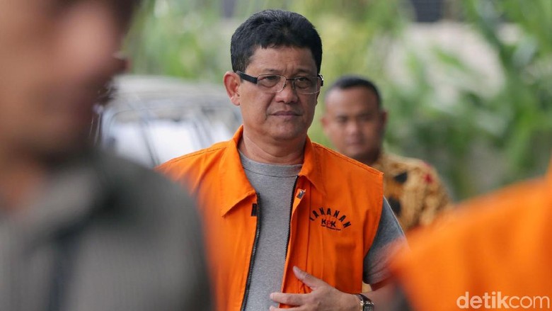 Eks Plt Sekda Jambi Divonis 4 Tahun Penjara Eks Plt Sekda Jambi Divonis 4 Tahun Penjara