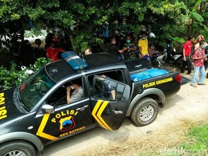 Buron Polisi Nyebur Sungai, Mayatnya Ditemukan Setelah 10 Hari