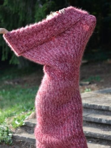 Syal Bentuk Kaus Kaki Raksasa Ini Bikin Netizen Bingung