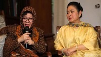 Tutut Soeharto menyampaikan niat Titiek yang ingin menjadi Ketum Golkar.