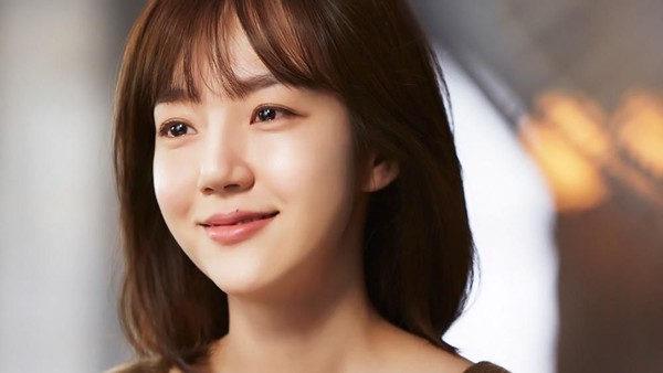 7 Artis Korea dengan Wajah Paling Baby Face, Tebak Berapa Usianya?