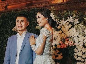 Posting Foto Prewed, Muka Raditya Dika Bikin Gagal Fokus