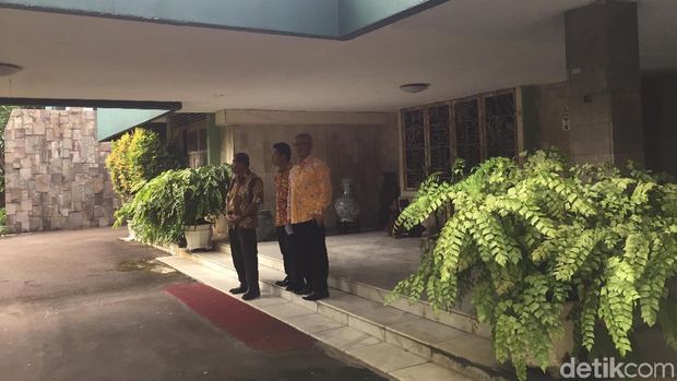 Suasana di kediaman Titiek Soeharto di Cendana.